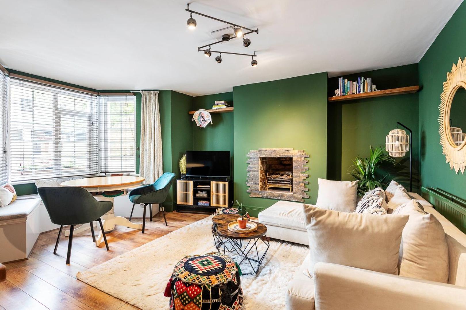 Apartment Chiswick Gem Stylish 1-bed Flat For Modern Living London
