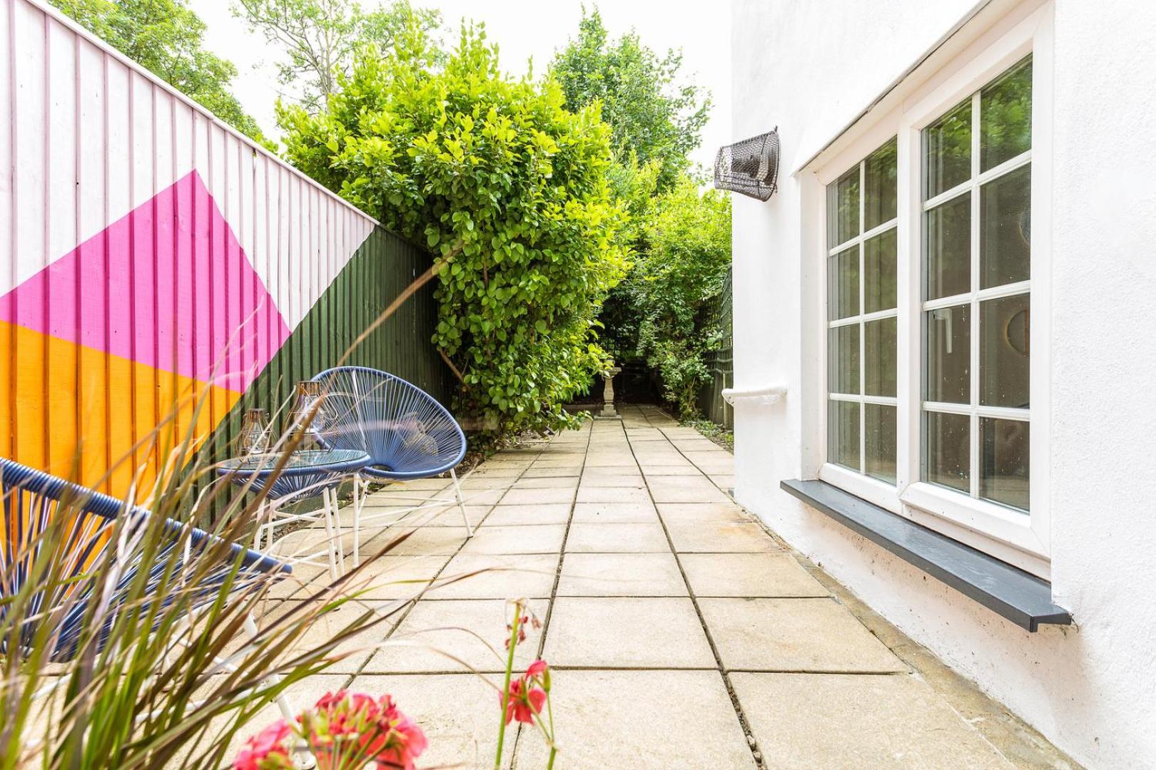 Chiswick Gem Stylish 1-bed Flat For Modern Living London